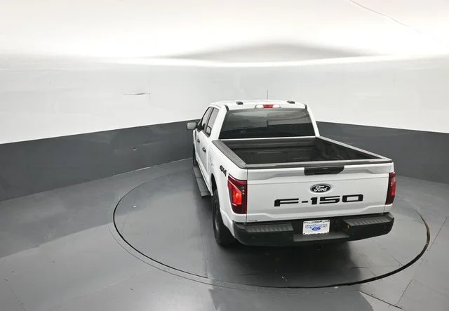 Used 2025 Oxford White Ford XL image 28