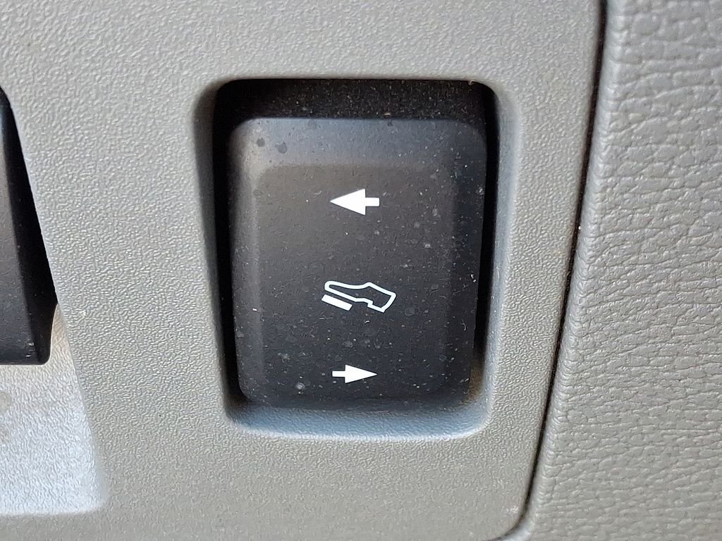 Used 2020 Gray Ford XLT image 26