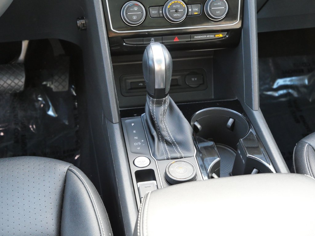Certified Used 2021 White Volkswagen SEL image 19