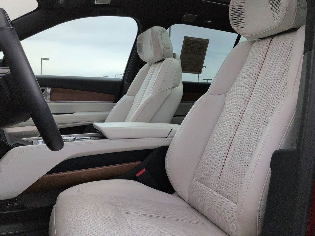 2026 Cadillac VISTIQ Sport - Photo 30