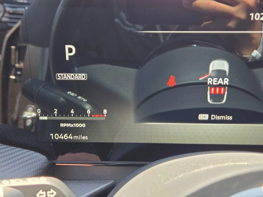 Used 2025 Canyon Bronze Met Nissan SR image 20