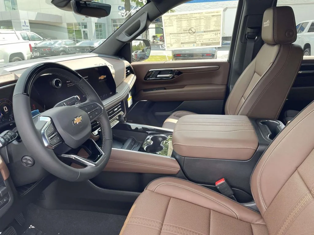 New 2026 Sterling Gray Metallic Chevrolet High Country image 21