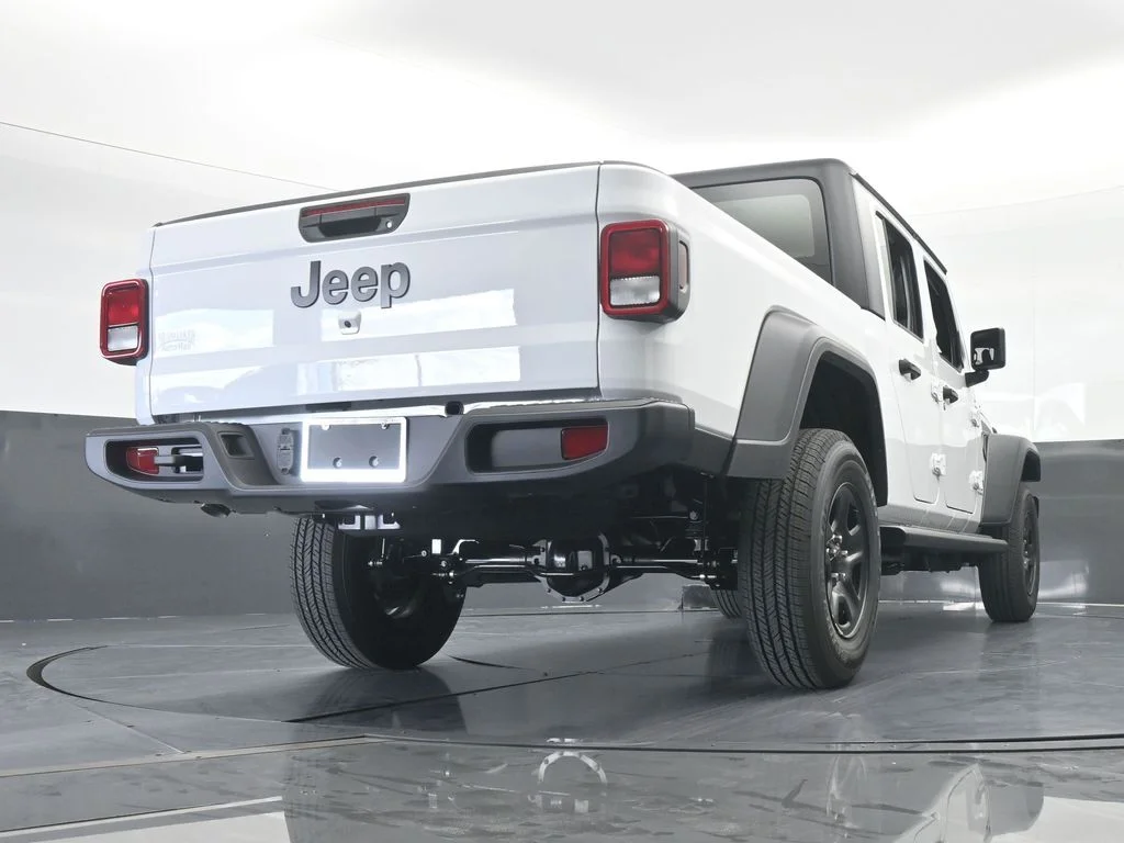 New 2026 Bright White Clear-Coat Exterior Paint Jeep Sport image 50