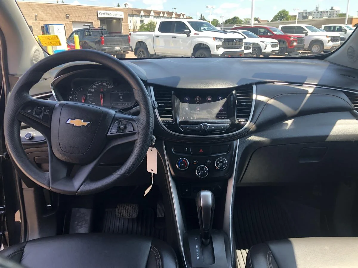 Used 2022 Blue Chevrolet Awd 4dr Lt image 16