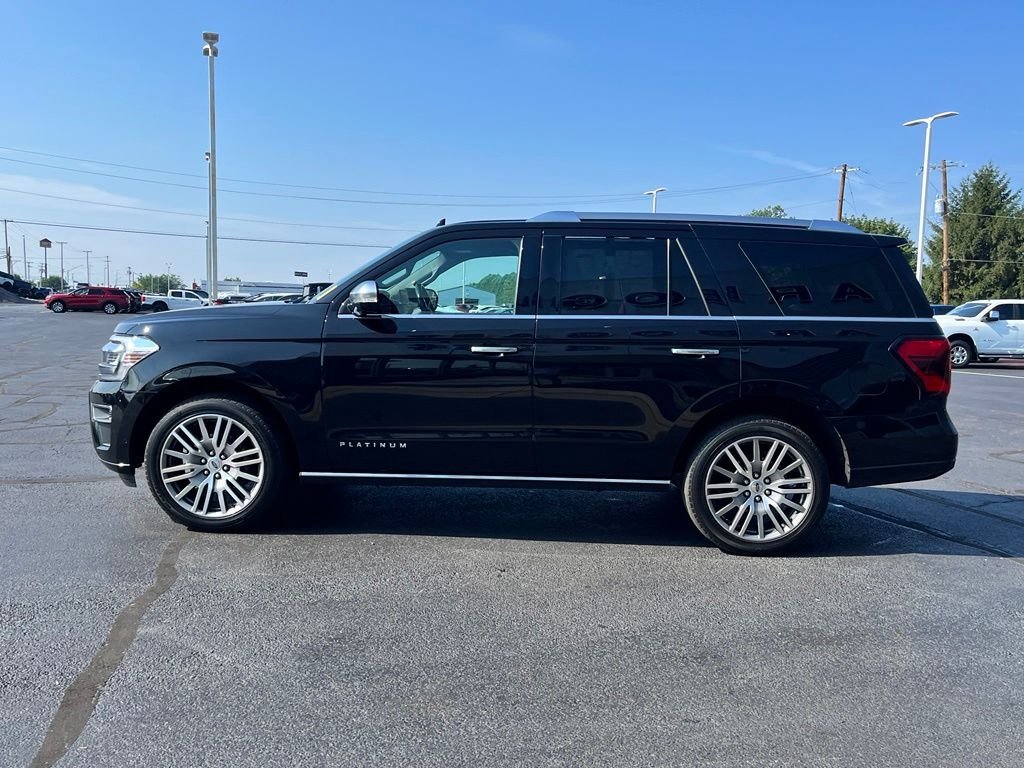 Used 2022 Black Ford Platinum image 7