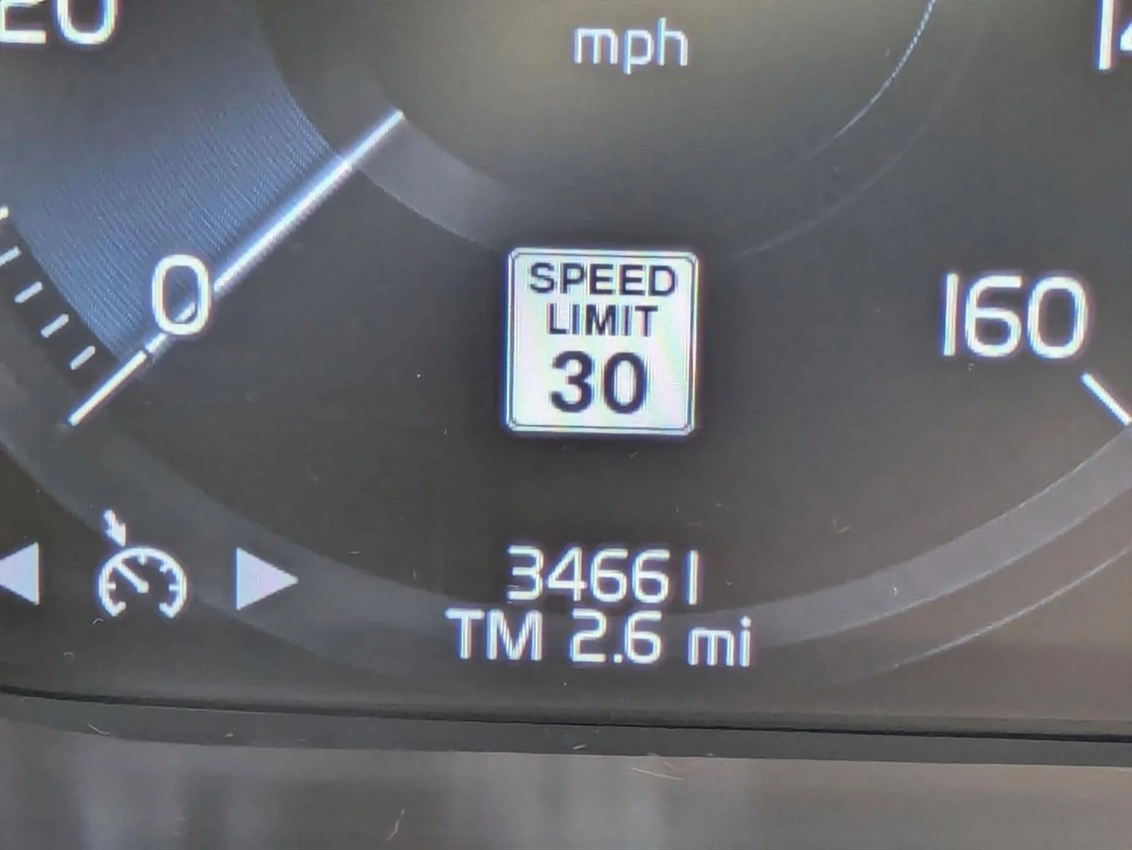 Used 2021 Osmium Grey Metallic Volvo Momentum image 11