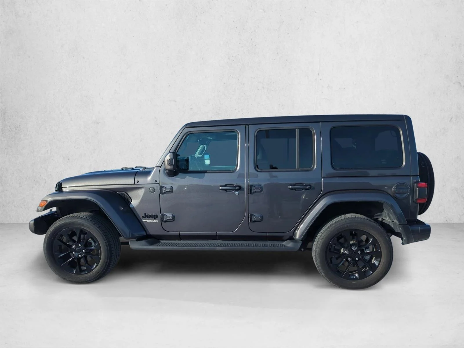 Used 2021 Granite Crystal Me Jeep Unlimited Sahara High Altitude image 7