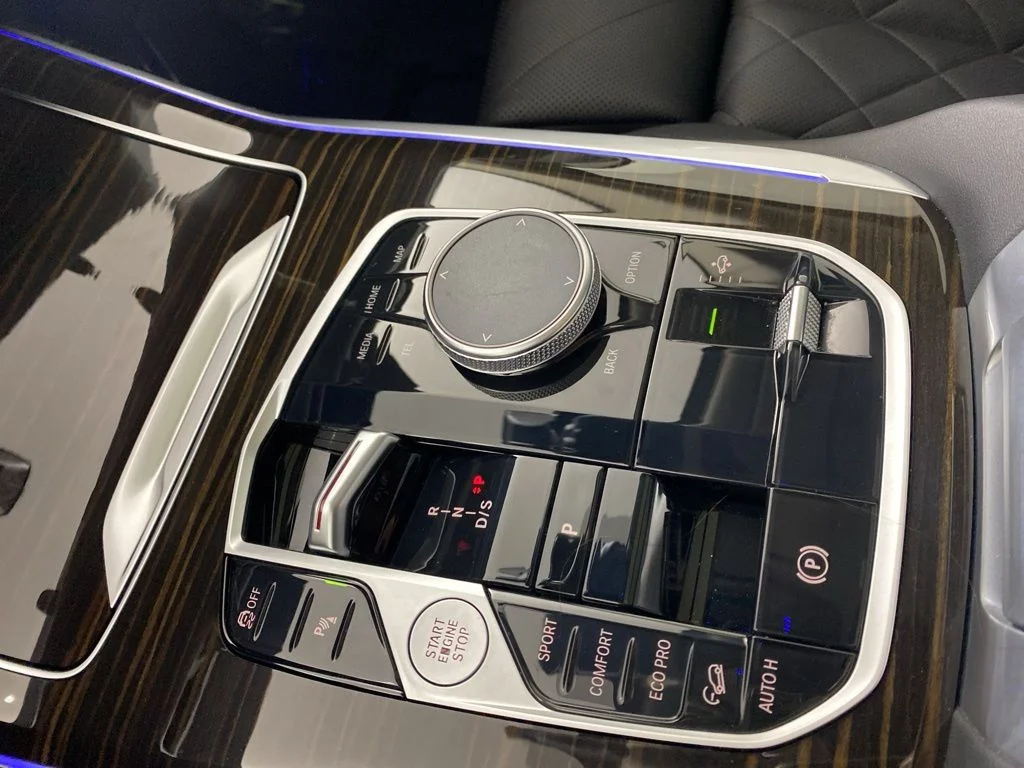 2023 BMW X7 40i - Photo 19