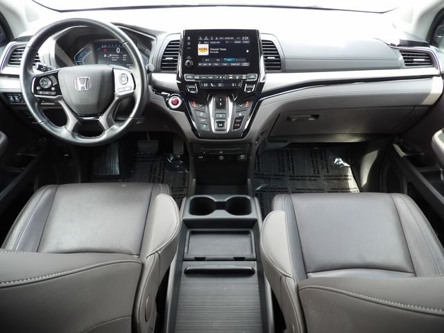 Used 2022 Lunar Silver Metallic Honda Touring image 22