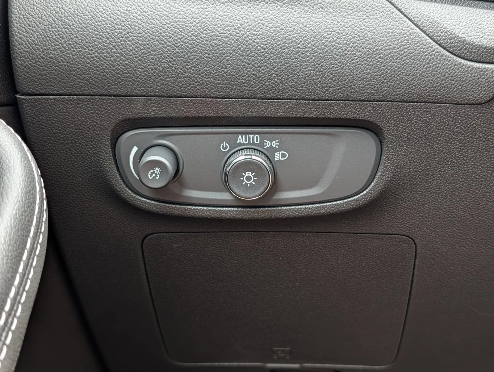 2026 Buick Encore GX Avenir - Photo 15