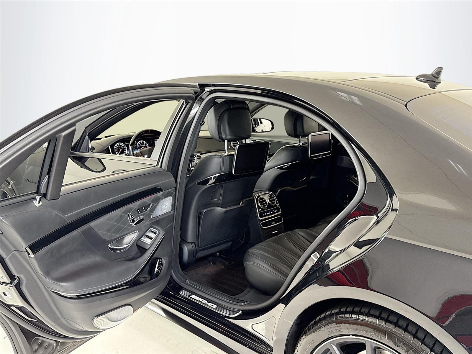 Used 2015 Obsidian Black Metallic Mercedes-Benz S 65 AMG® | Rear TVs | RennTech Upgrades image 26