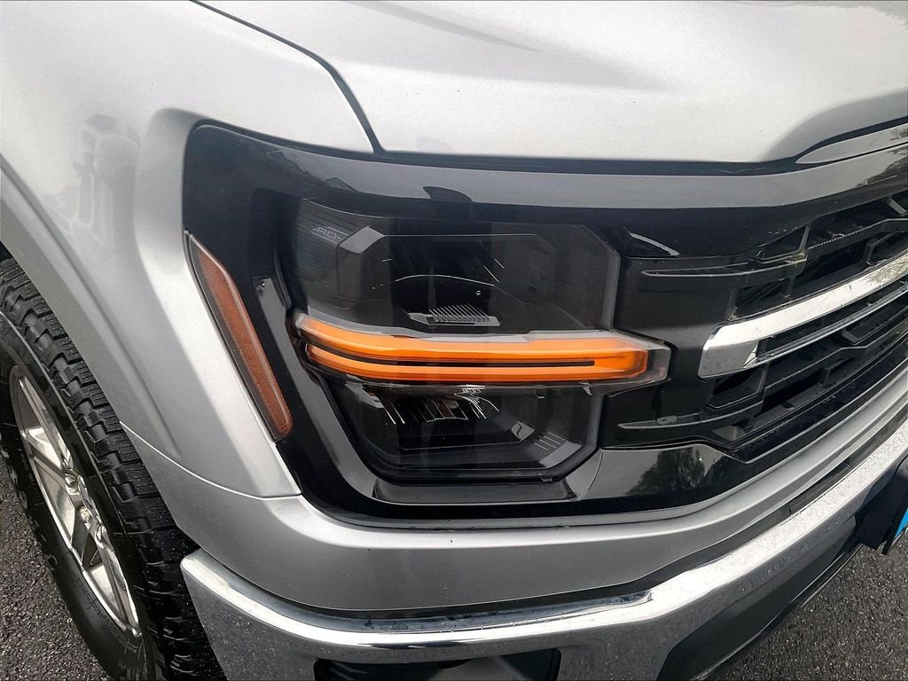 Used 2024 Silver Ford XLT image 32
