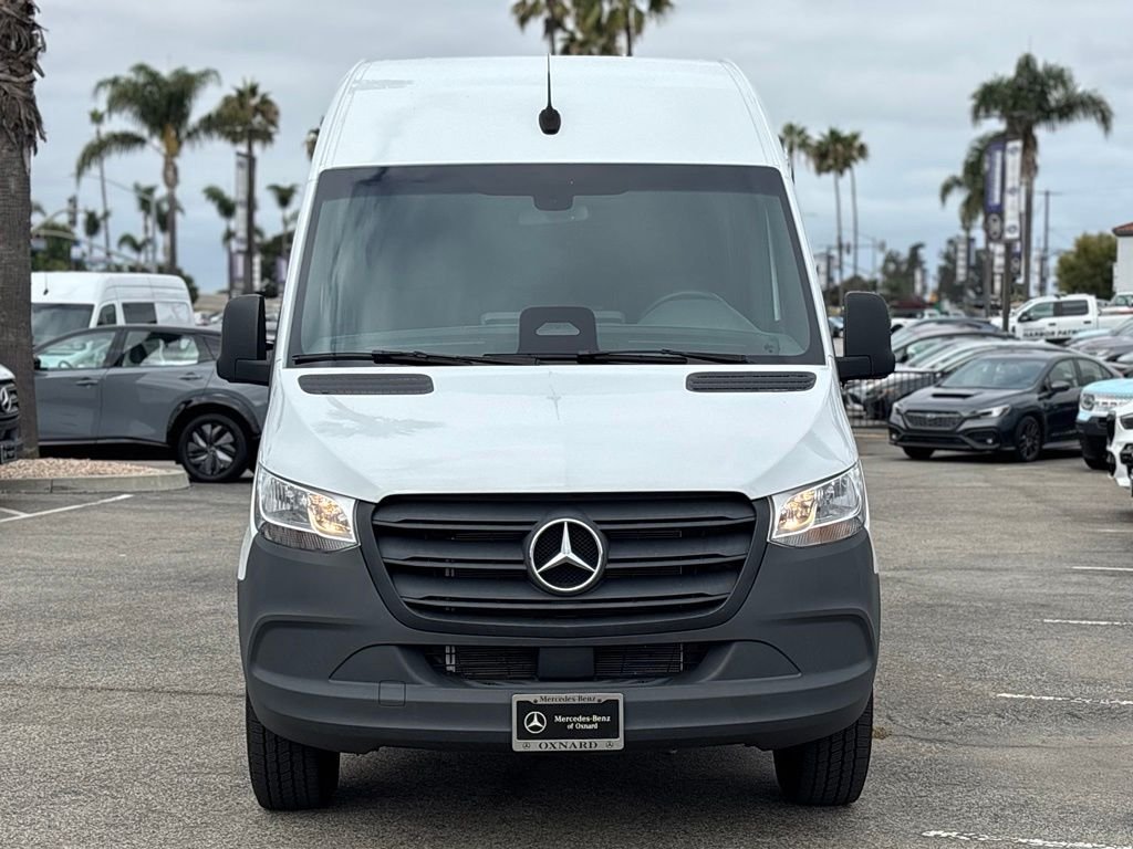 Used 2025 White Mercedes-Benz Cargo 144 WB image 10