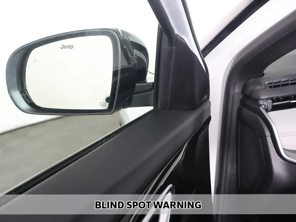 Used 2026 White Jeep Limited image 5