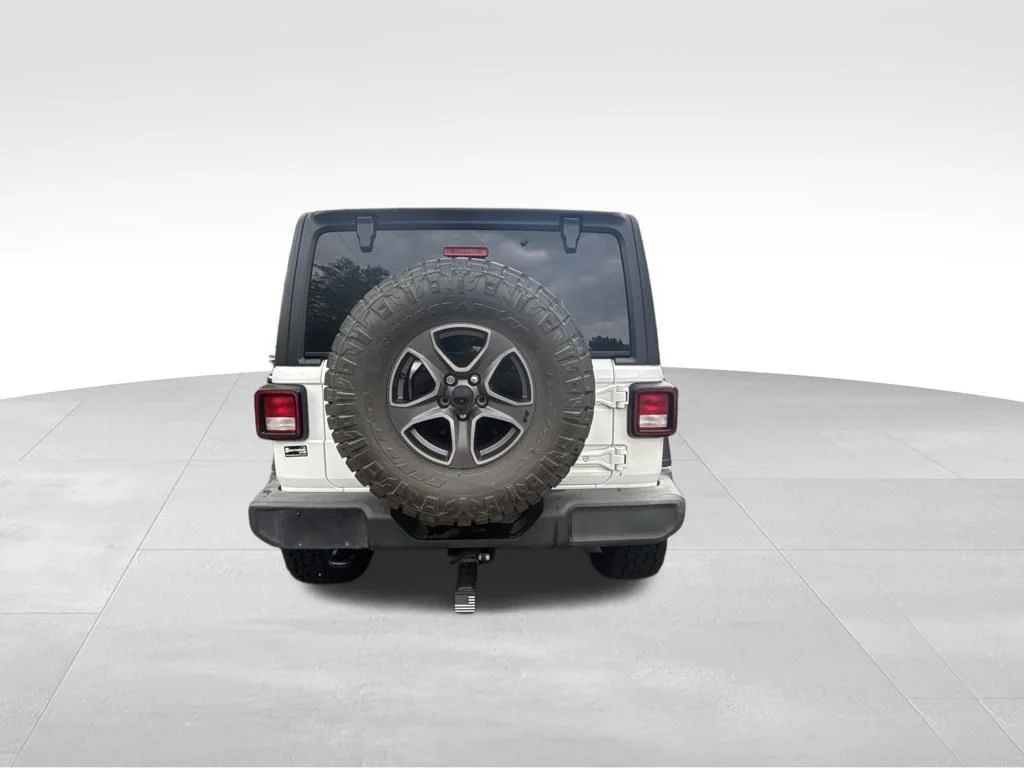 Used 2018 White Jeep Unlimited Sport S image 5