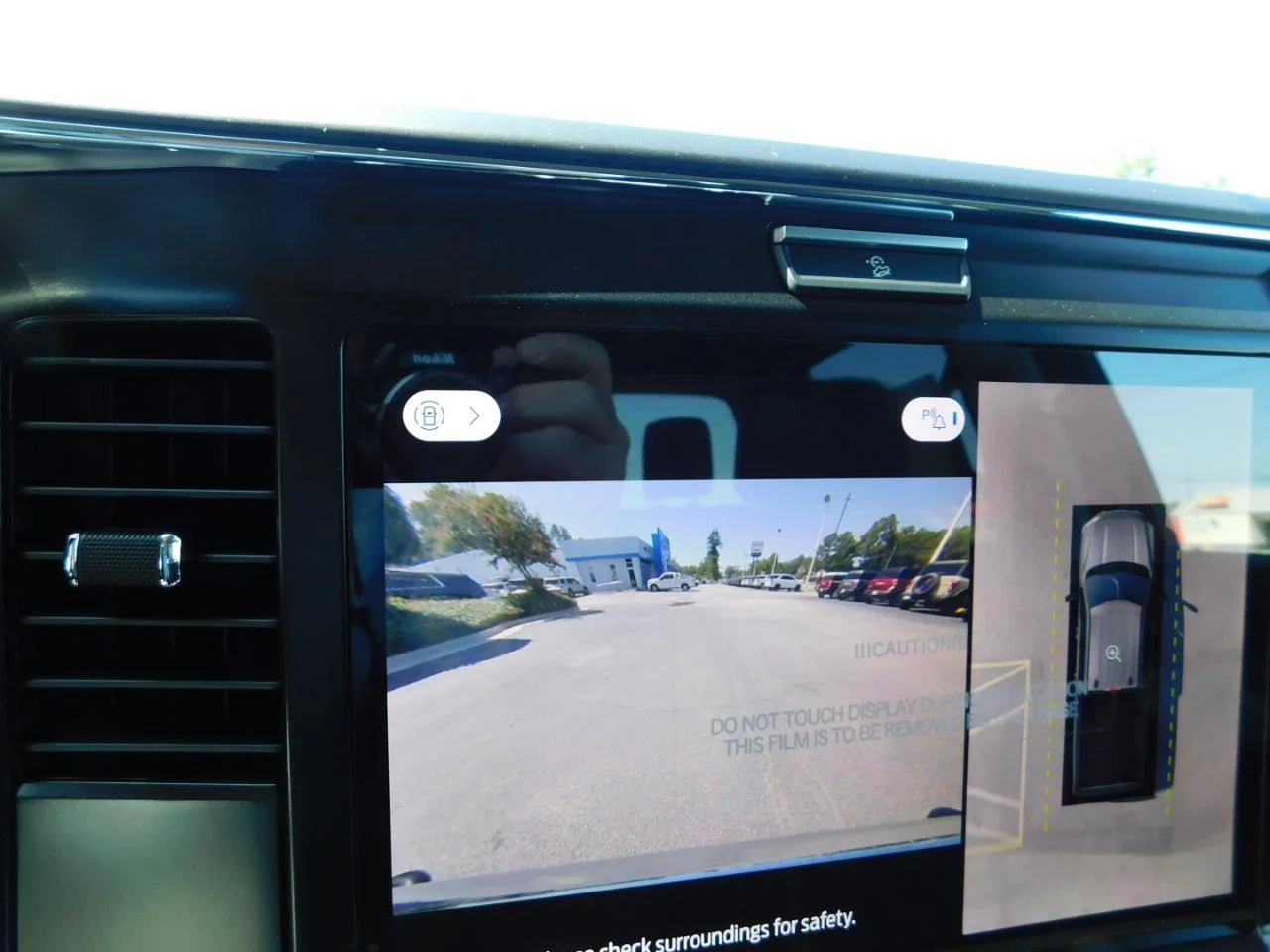 New 2027 Carbonized Gray Metallic Ford F-250® Lariat® image 47