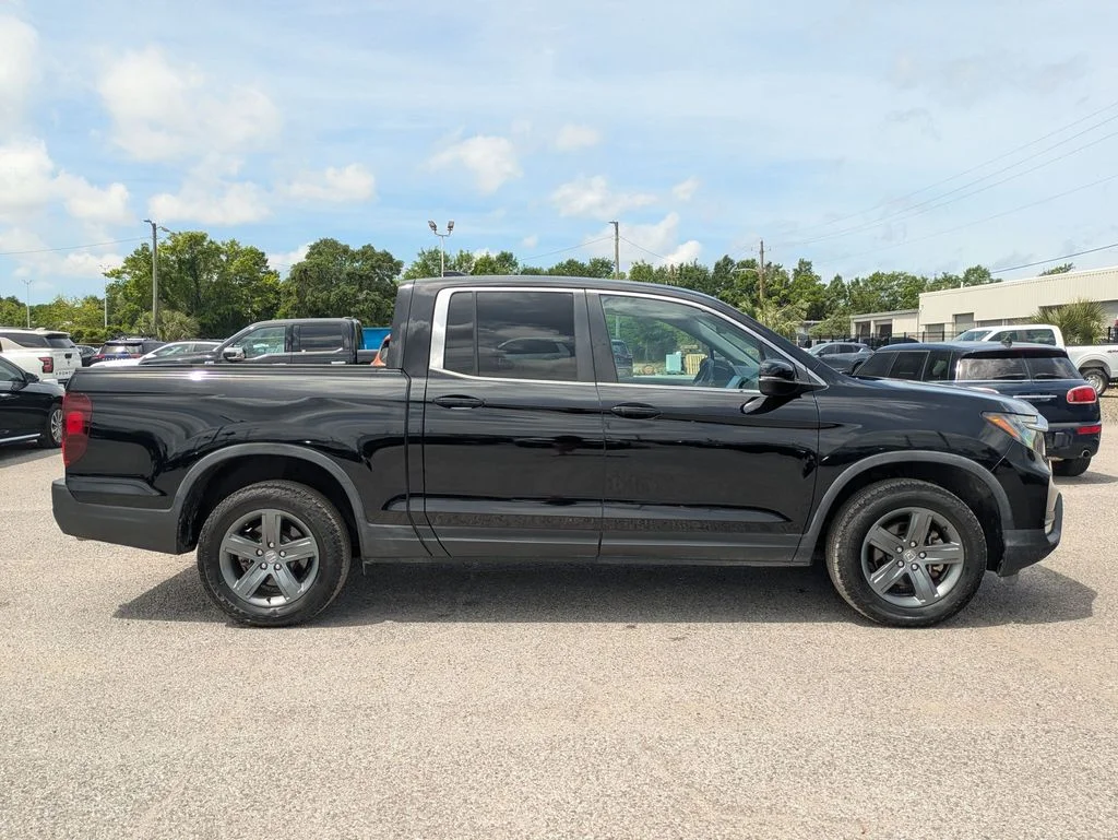 Used 2023 Black Honda RTL image 6