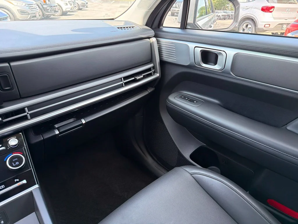 Used 2026 Silver Hyundai SEL image 34