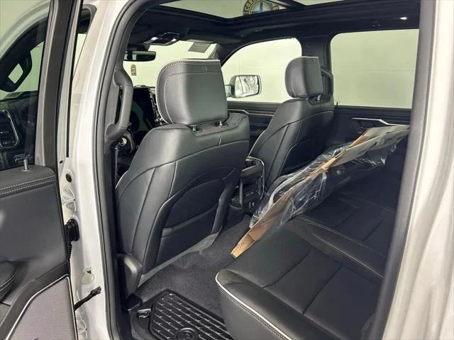 New 2026 Ivory White Tri-Coat Pearl-Coat Exterior Paint RAM LARAMIE image 13