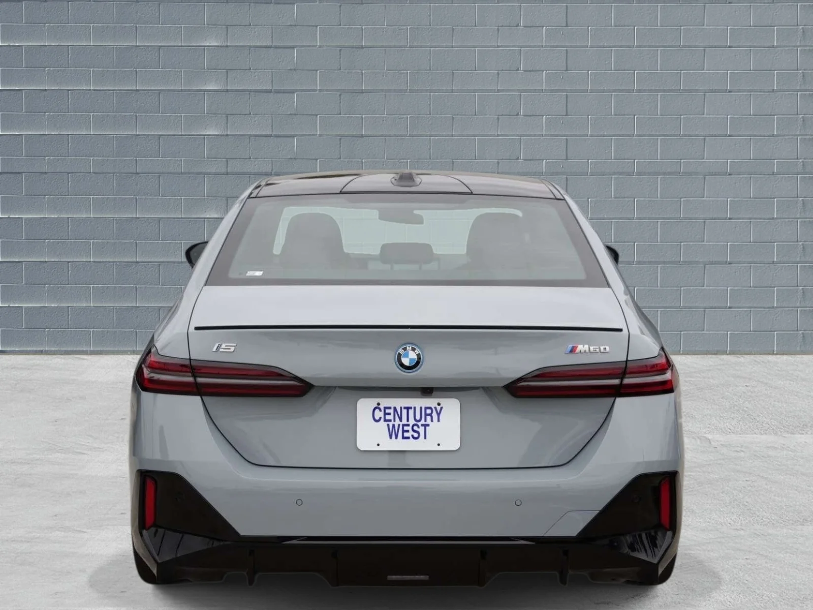 New 2026 Brooklyn Grey Metallic BMW M60 image 4