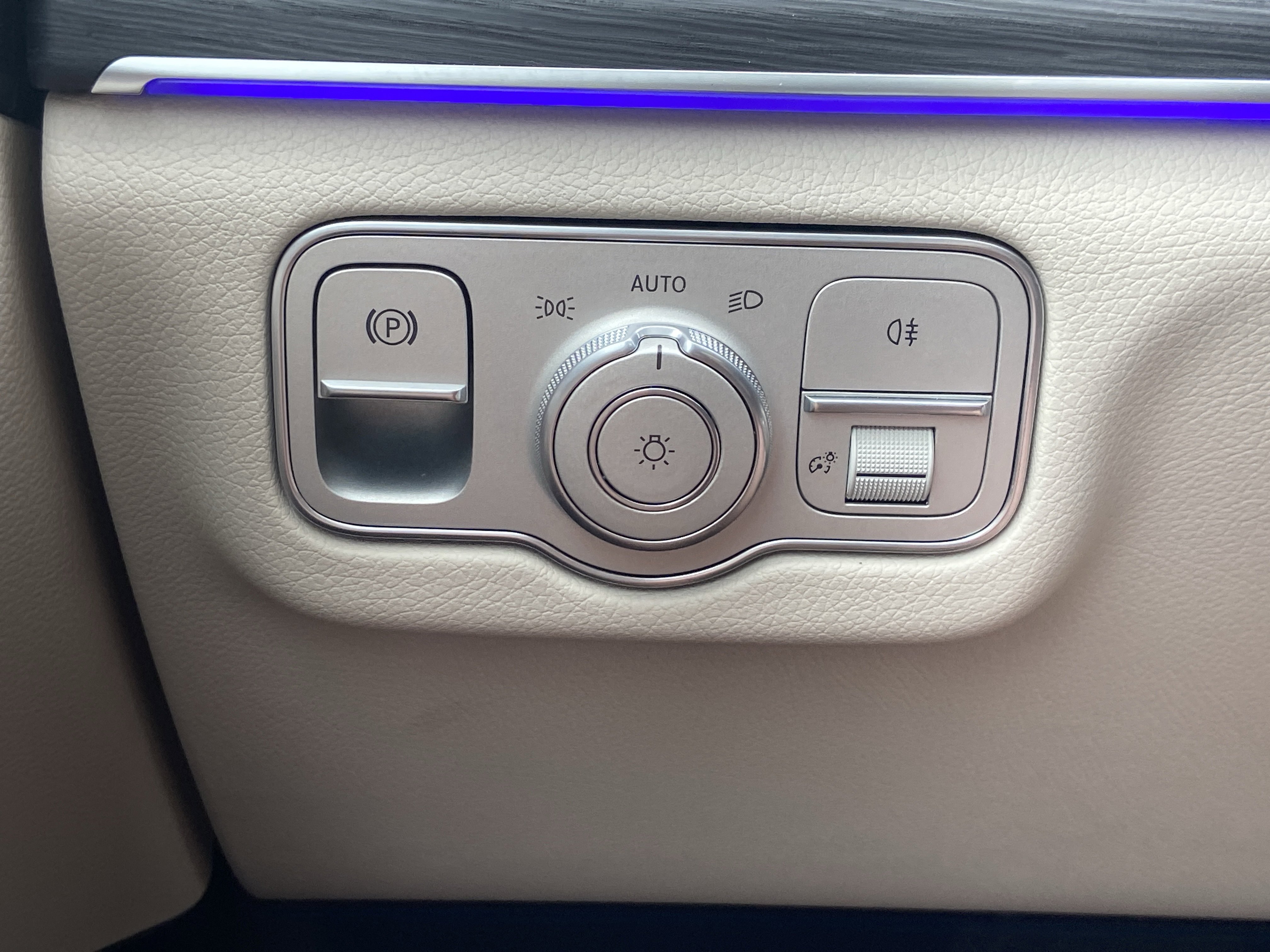 New 2026 Selenite Grey Metallic Mercedes-Benz GLE 450 4MATIC® SUV image 21