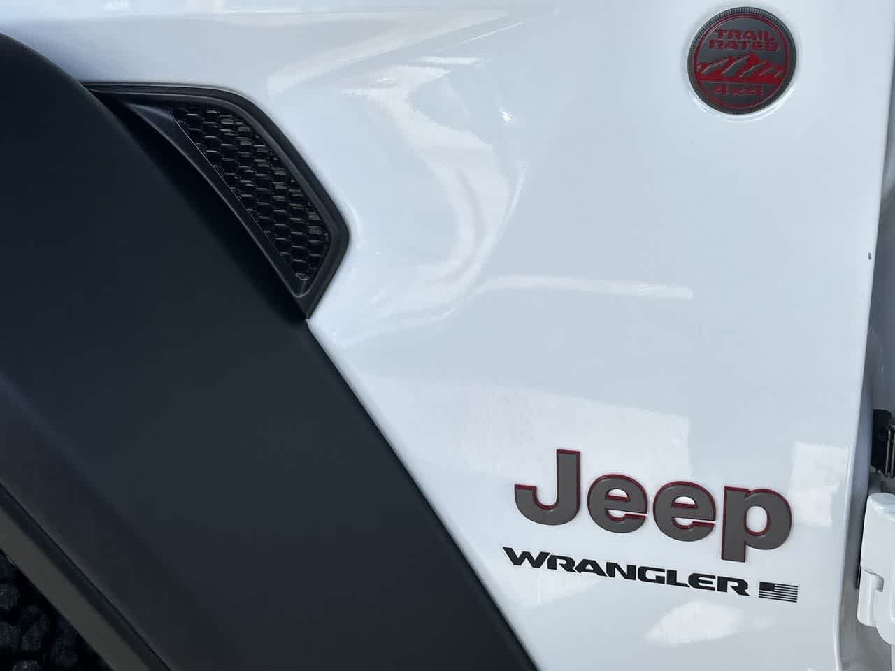 Used 2026 Bright White Clearcoat Jeep Rubicon image 10