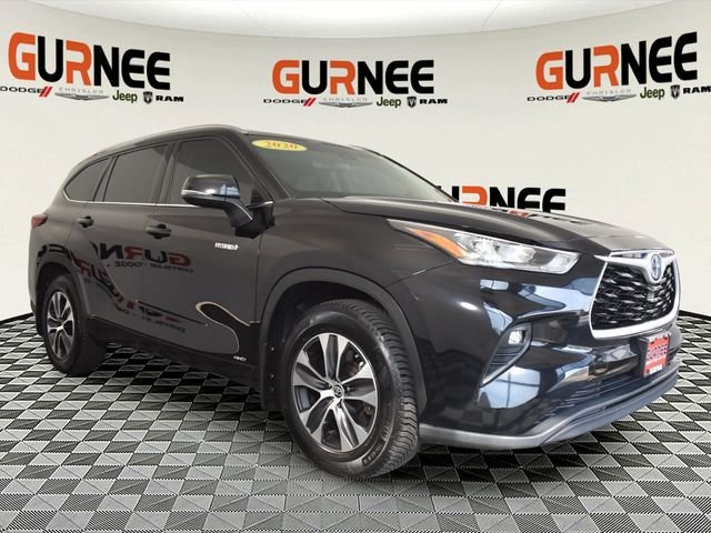 Used 2020 Black Toyota XLE image 11