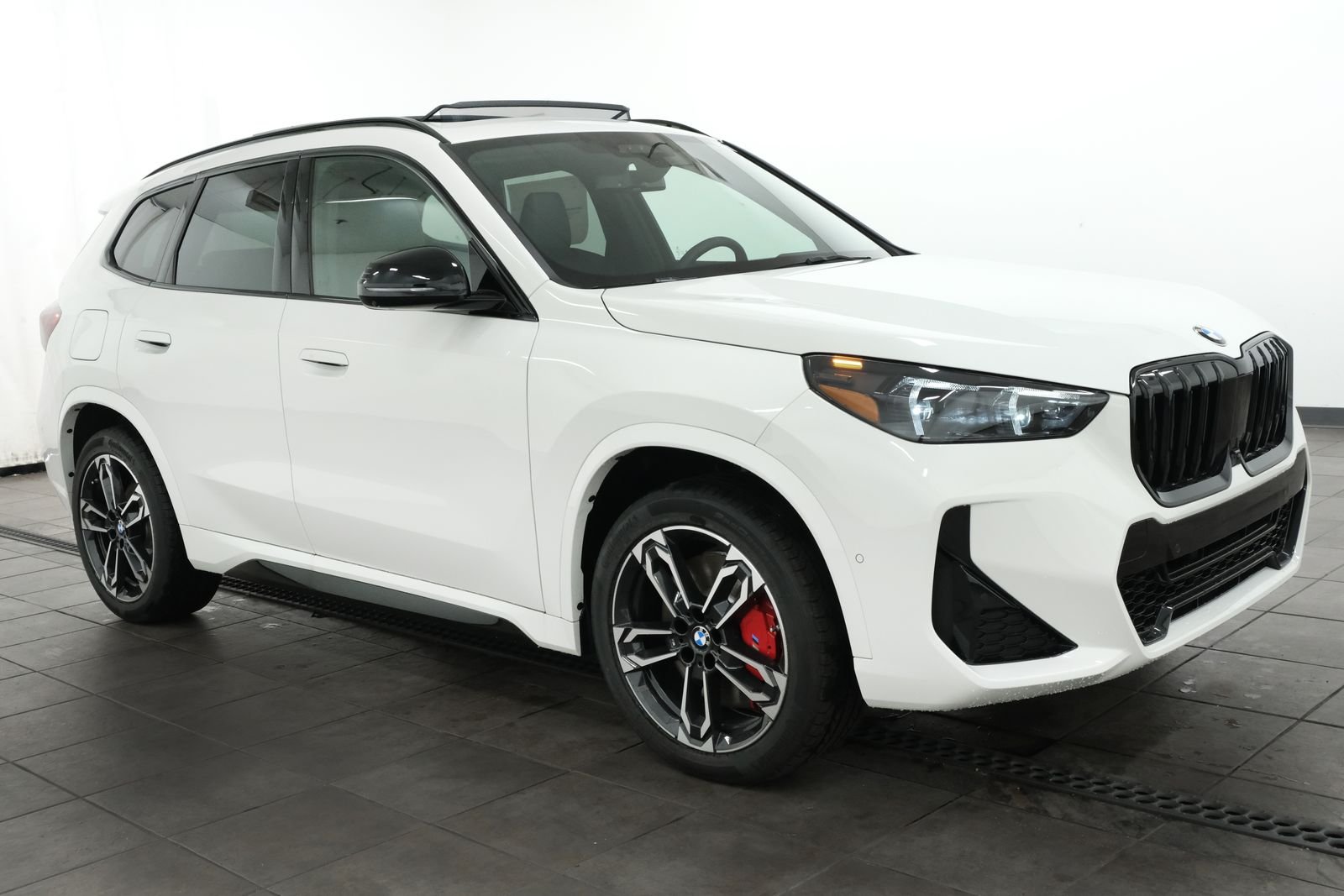 New 2027 Alpine White BMW xDrive28i image 7