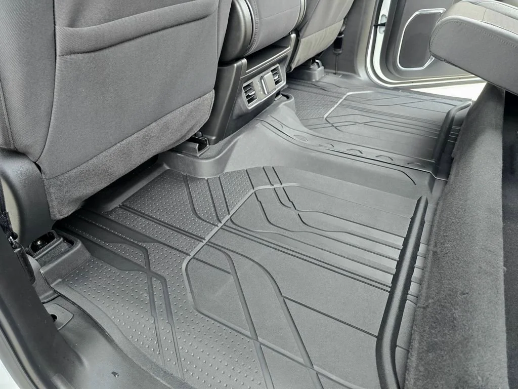 2025 Chevrolet Silverado 1500 Custom - Photo 25
