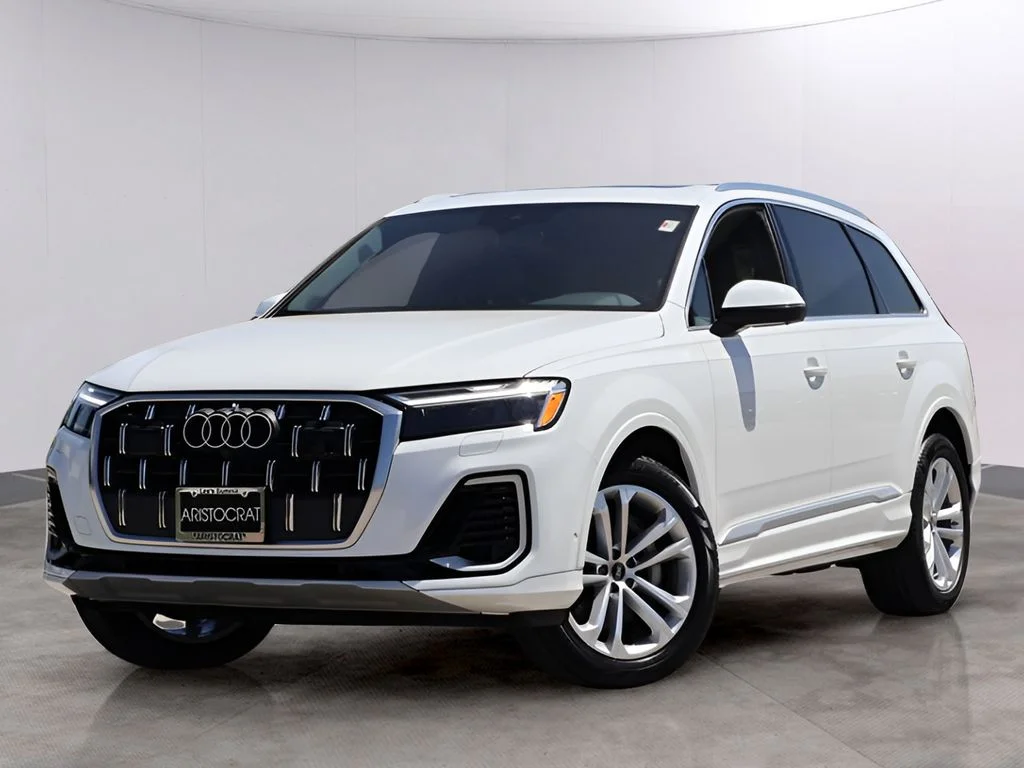 2025 Audi Q7 55 Premium Plus quattro Tiptronic's photo