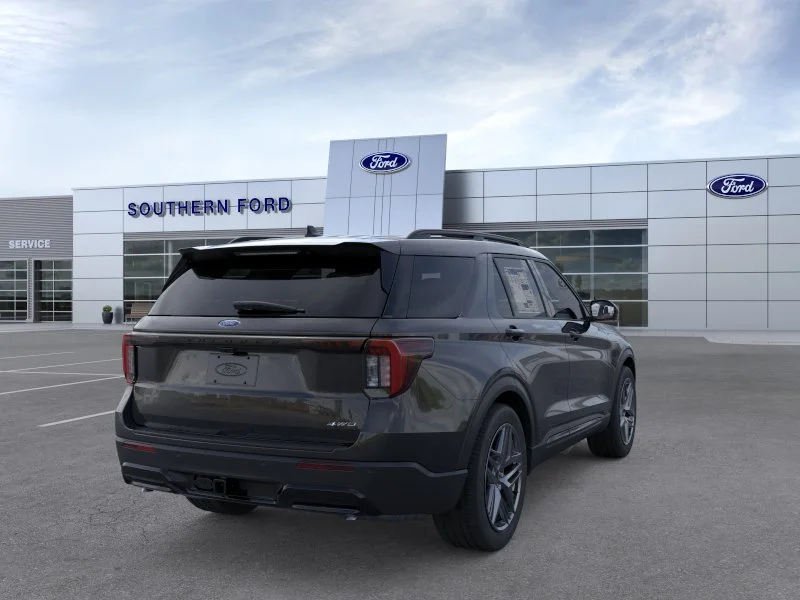 New 2026 Agate Black Metallic Ford ST-Line image 32