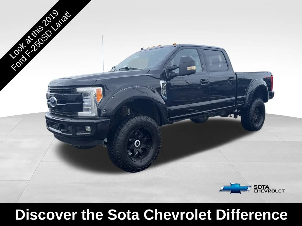 2019 Ford F-250 Lariat 4x4 Crew Cab 8' Box's photo