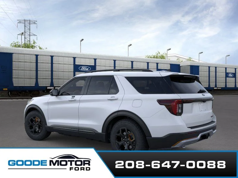 New 2026 Space White Metallic Ford Tremor® image 4