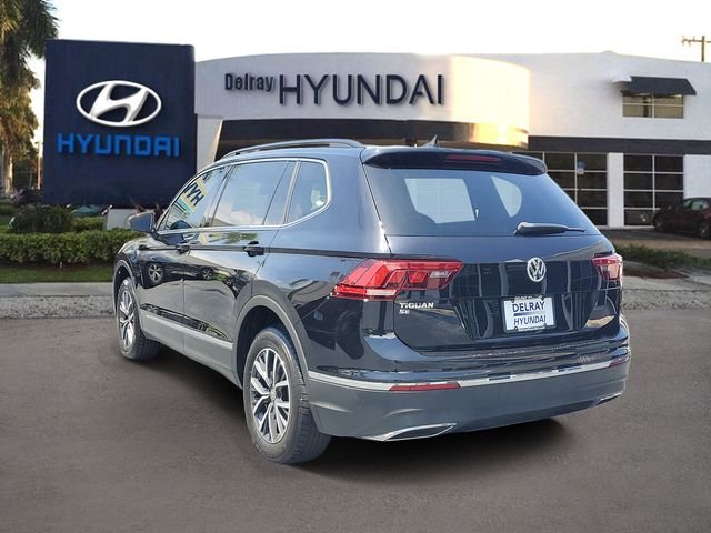 Used 2020 Black Volkswagen 2.0T SE image 4