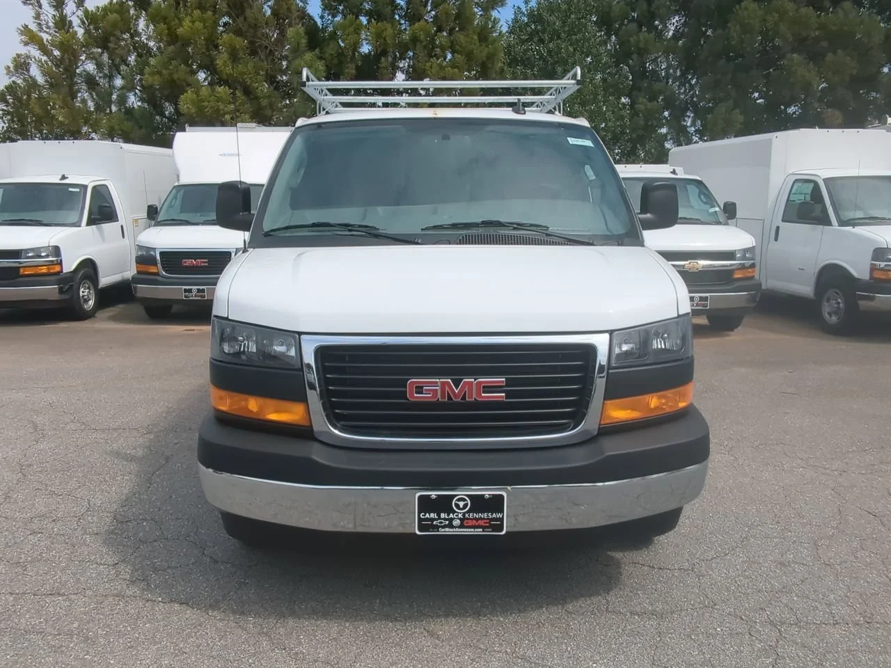New 2025 Summit White GMC Work Van image 3