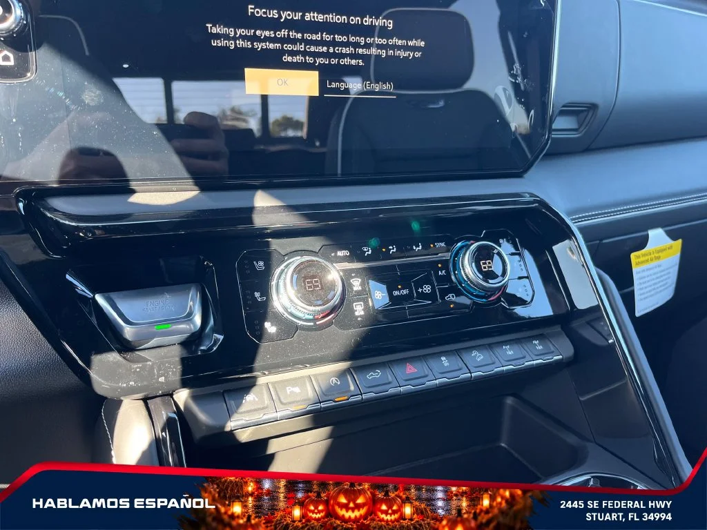 New 2026 Sterling Metallic GMC AT4X image 31