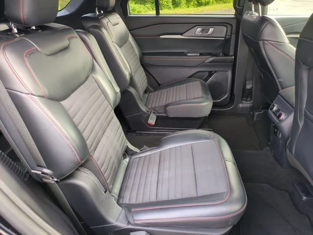 Used 2025 Black Ford ST-Line image 32