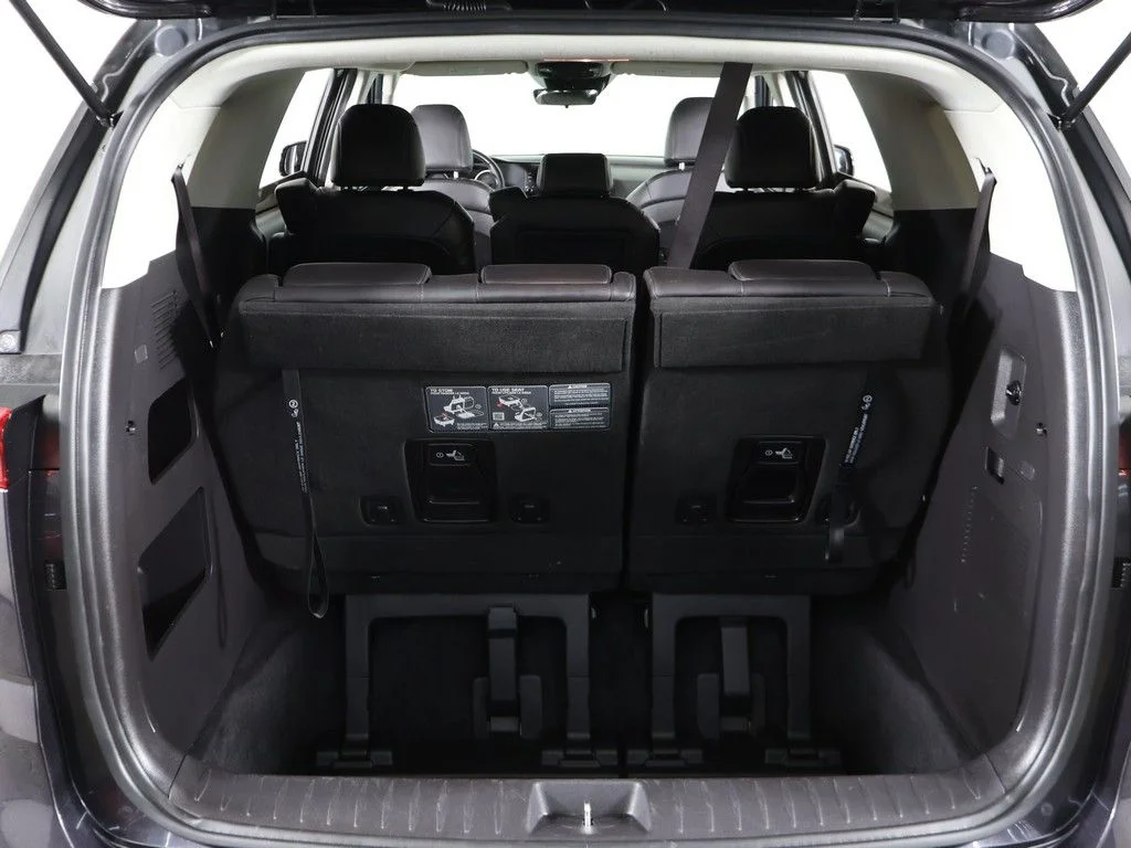 Used 2024 Gray Kia LX Seat Package image 20
