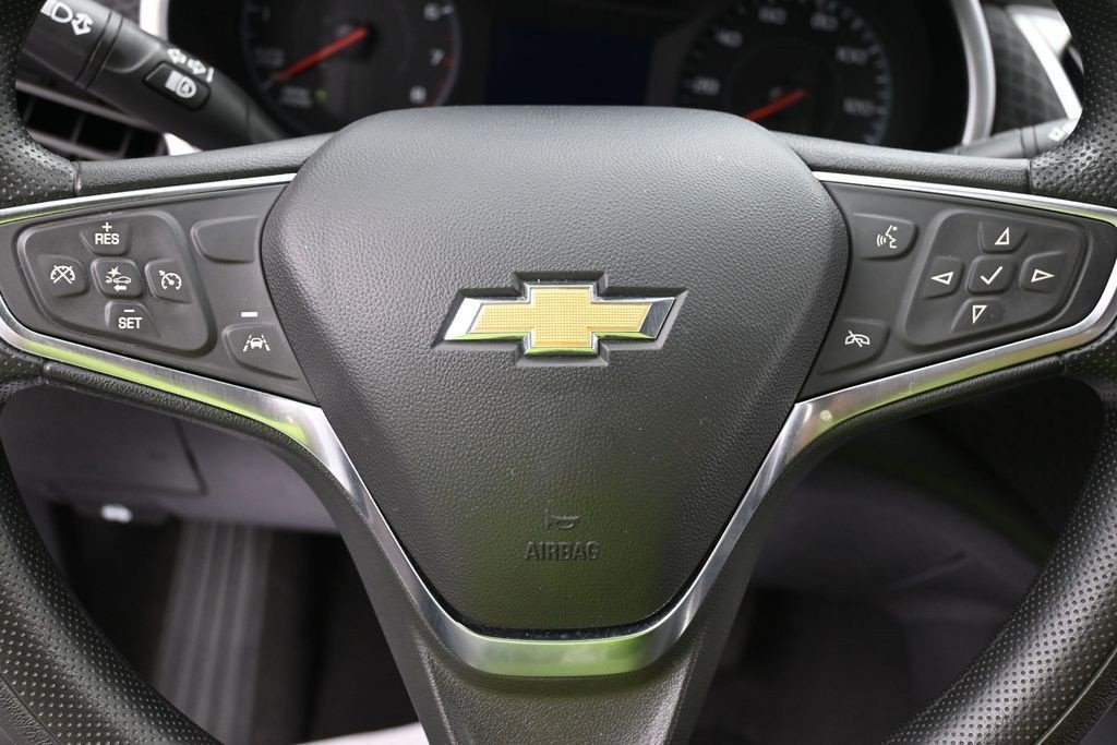 Used 2024 Summit White Chevrolet LT 1LT image 12