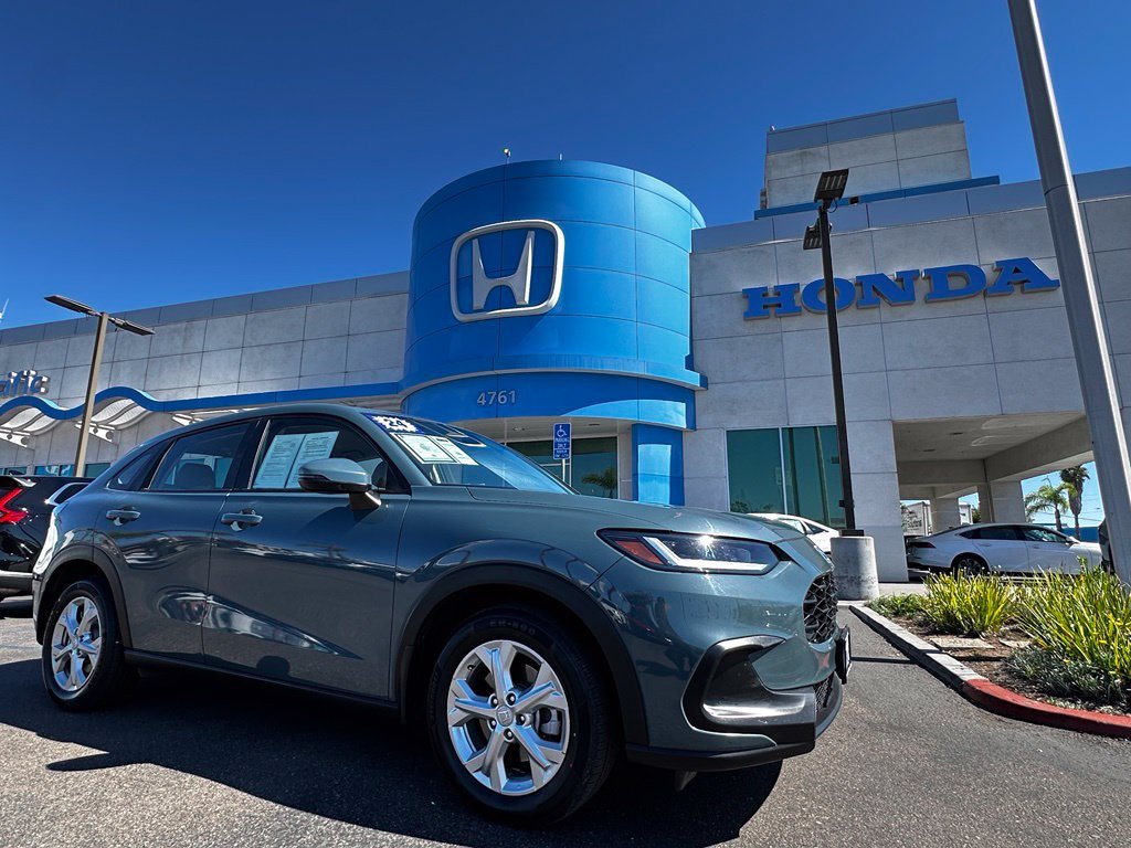 Used 2024  Honda LX image 2