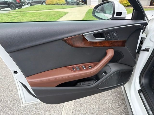 Used 2019 Glacier White Metallic Audi 2.0T Premium image 23