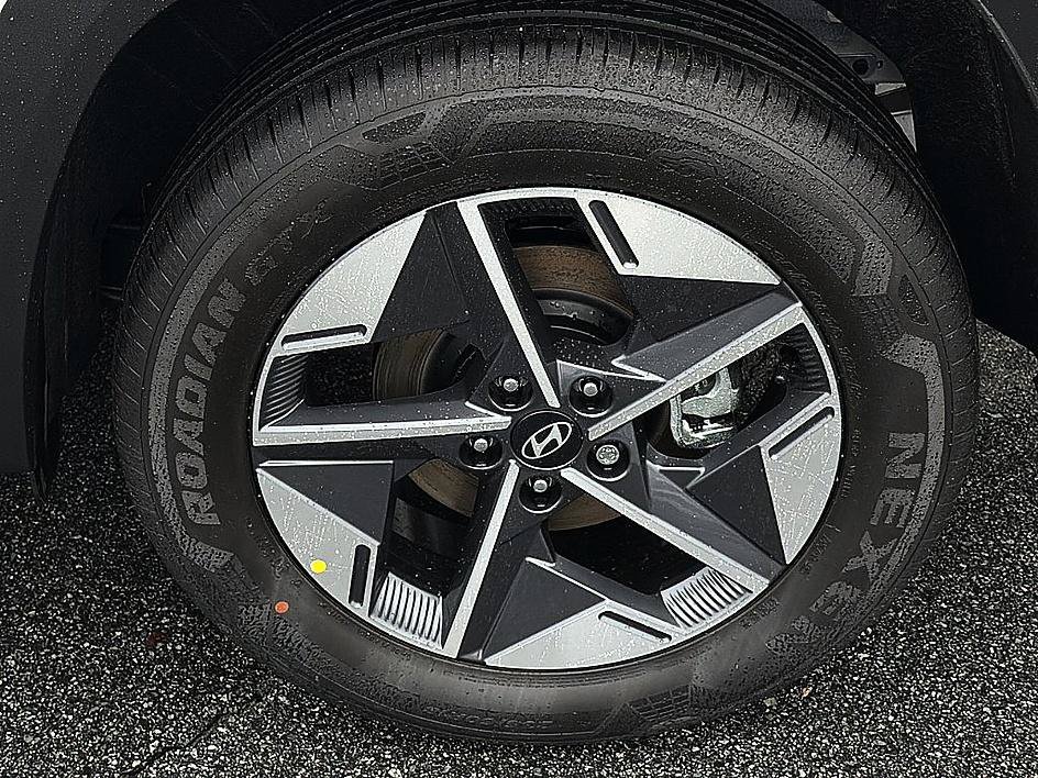 New 2026 Creamy White Pearl Hyundai SEL AWD image 5