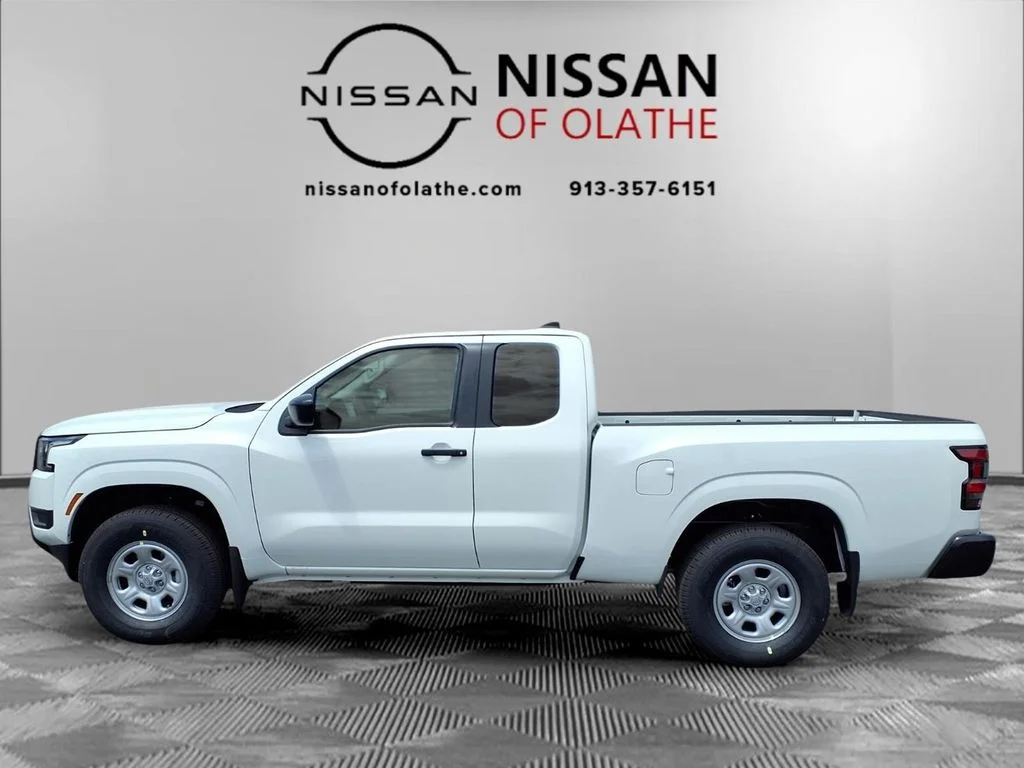 New 2026 Glacier White Nissan King Cab® S image 20
