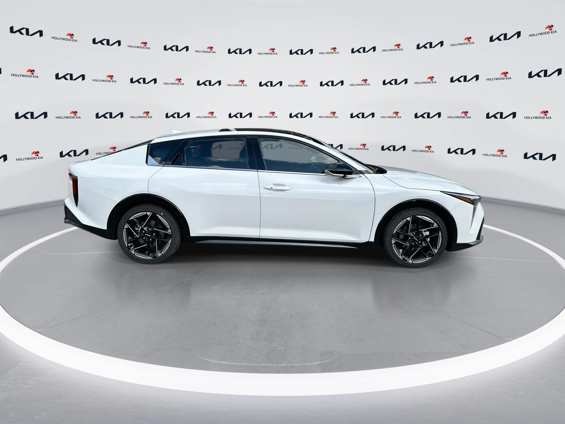 New 2026 Snow White Pearl Kia GT-Line image 9