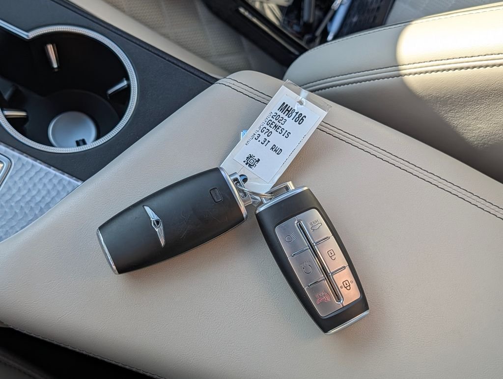 2023 GENESIS G70 Standard - Photo 36