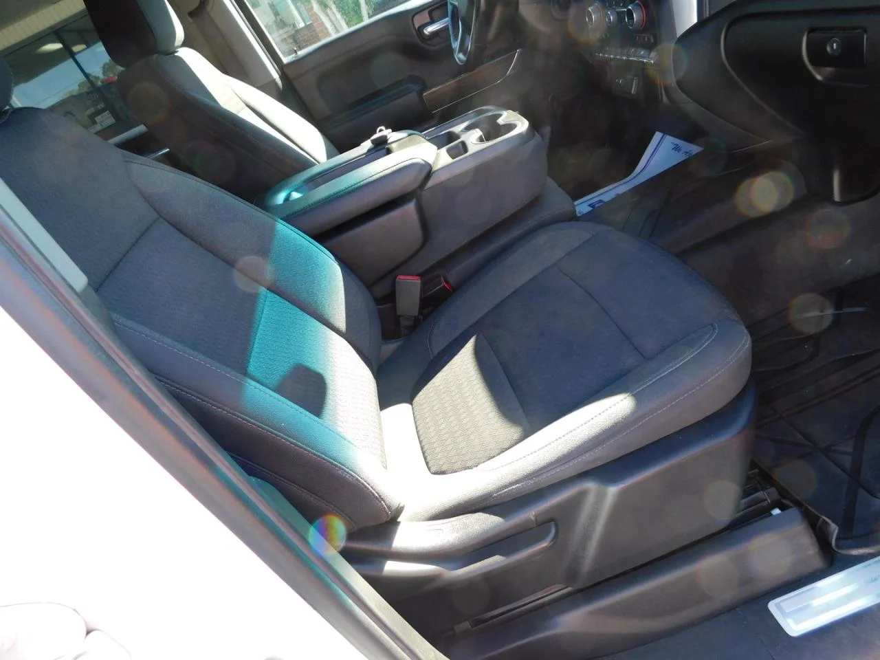 Used 2022 White Chevrolet 4WD CREW CAB 147 in LT W/1L image 19