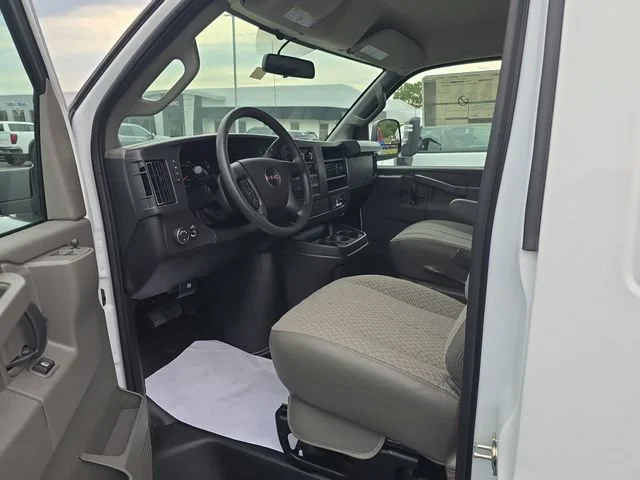 New 2026 Summit White GMC Work Van image 15