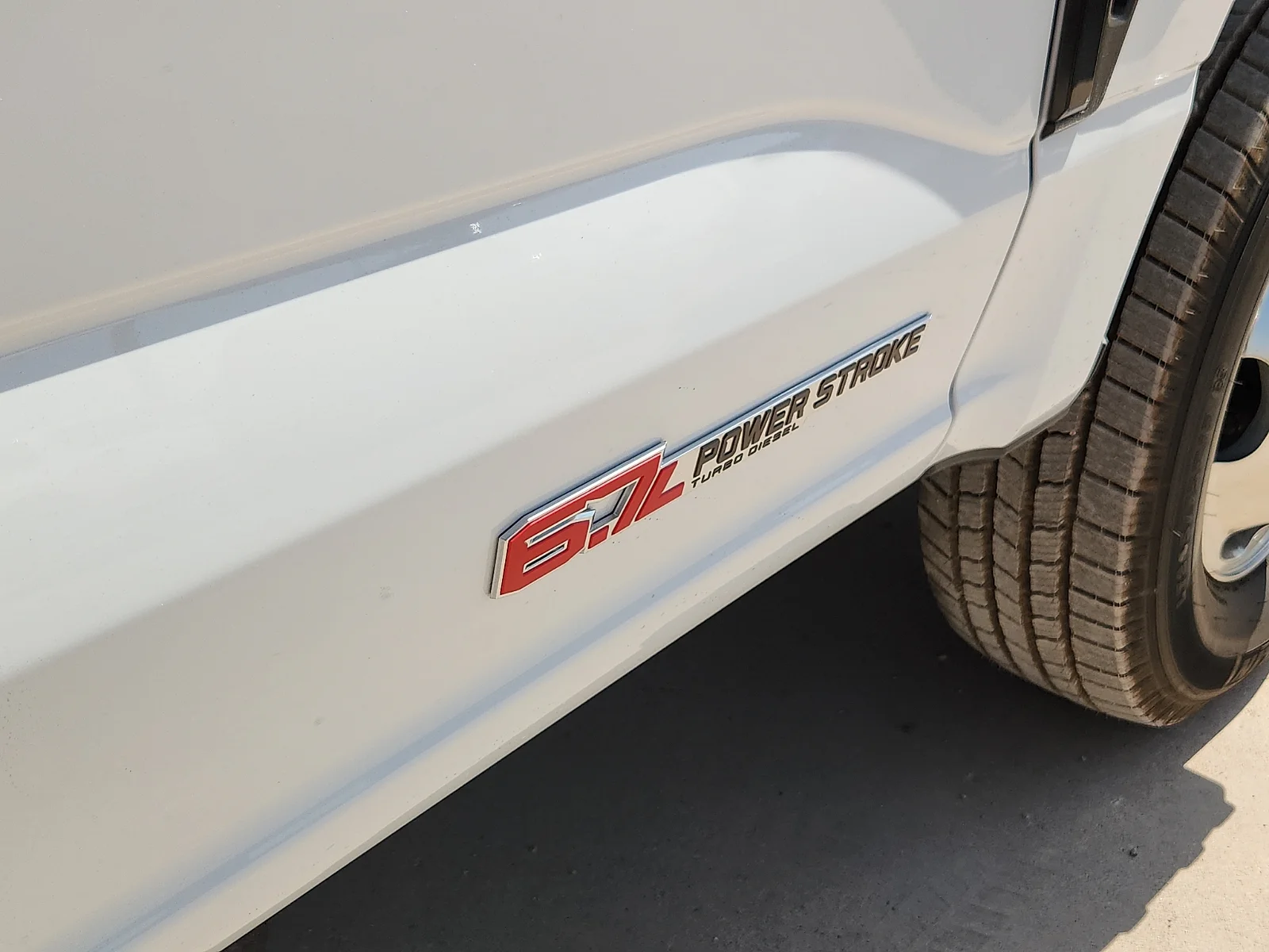 New 2027 Oxford White Ford XL image 11