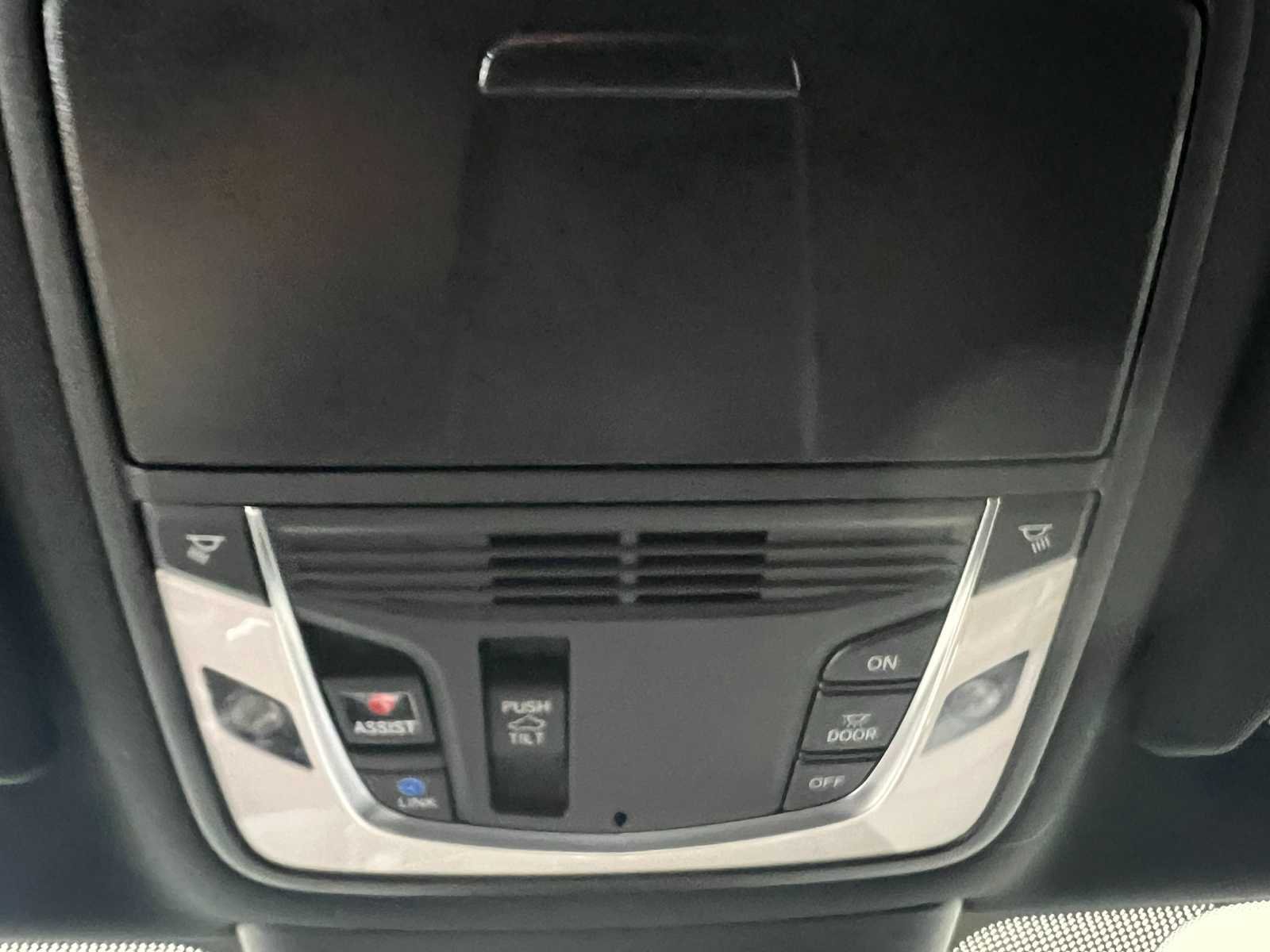 2025 Acura TLX A-Spec Package - Photo 22