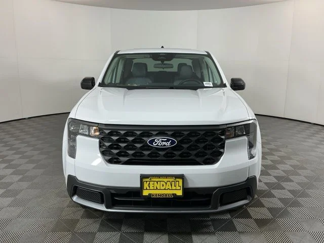 New 2026 Oxford White Ford XLT image 2